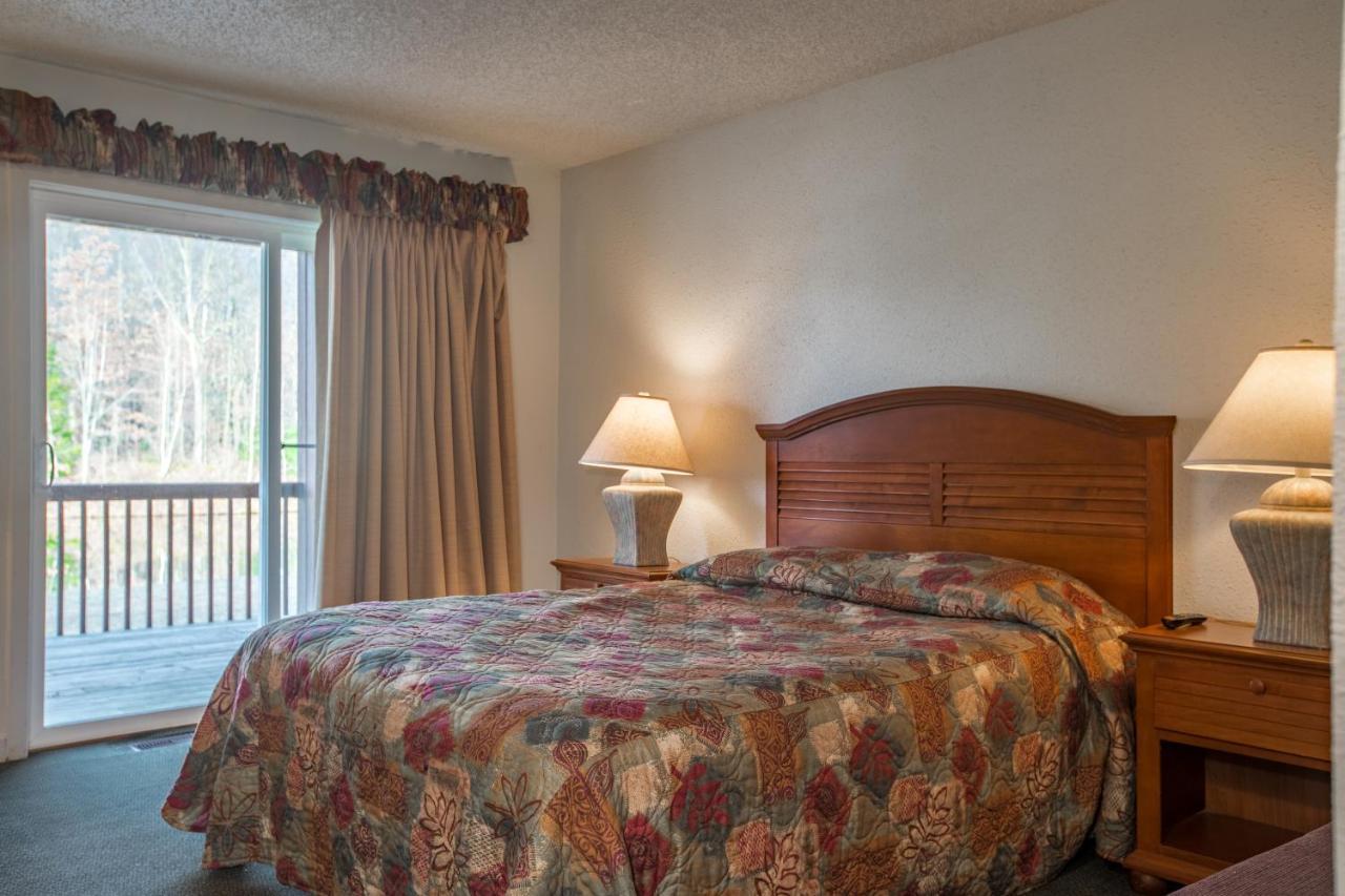 Crown Resorts At The Poconos Drums Экстерьер фото